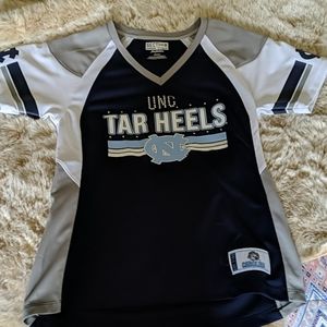 Tar Heel top.
